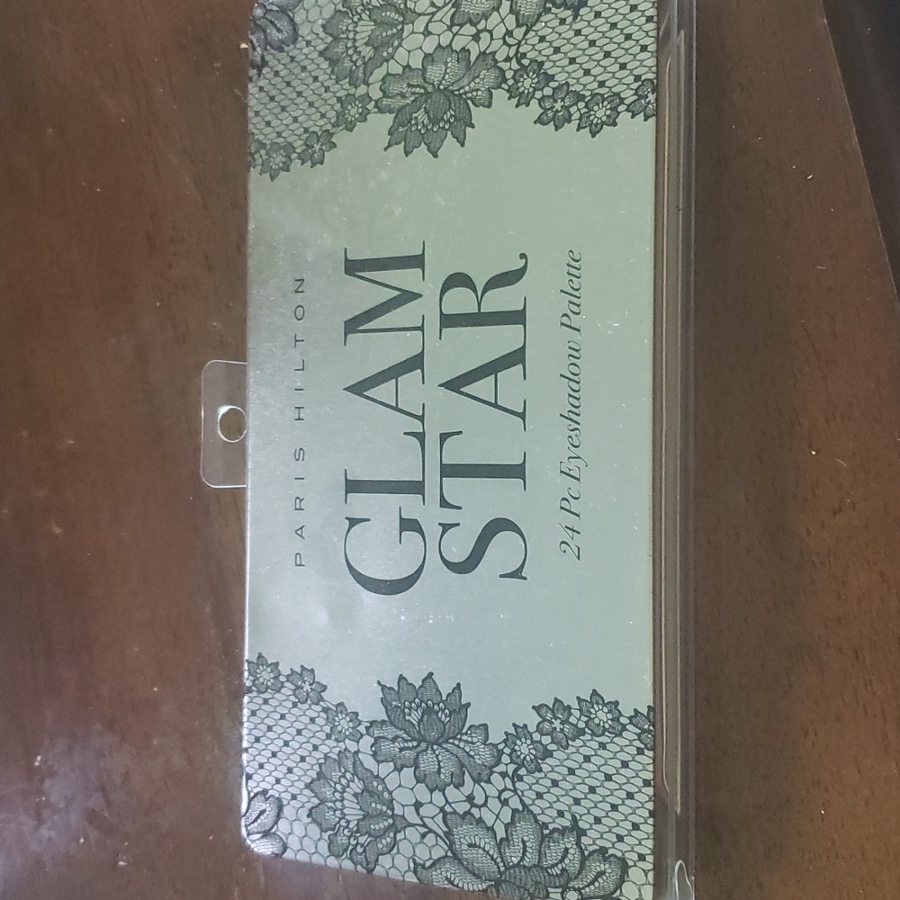 24 pc eyeshadow palette